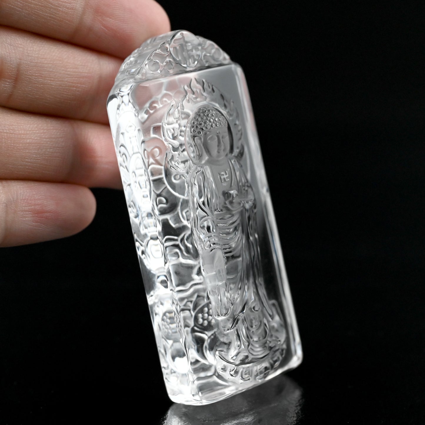 Clearquartz Gautama Buddha Sculpture Crystal Healing Hand Carved